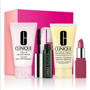 Clinique 4 Favorites Bundle Set.